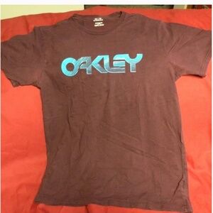 Oakley tshirt